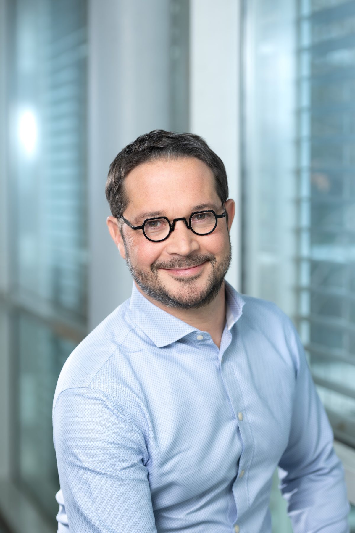 Portrait de Simon Mirouze, PDG d'Alma